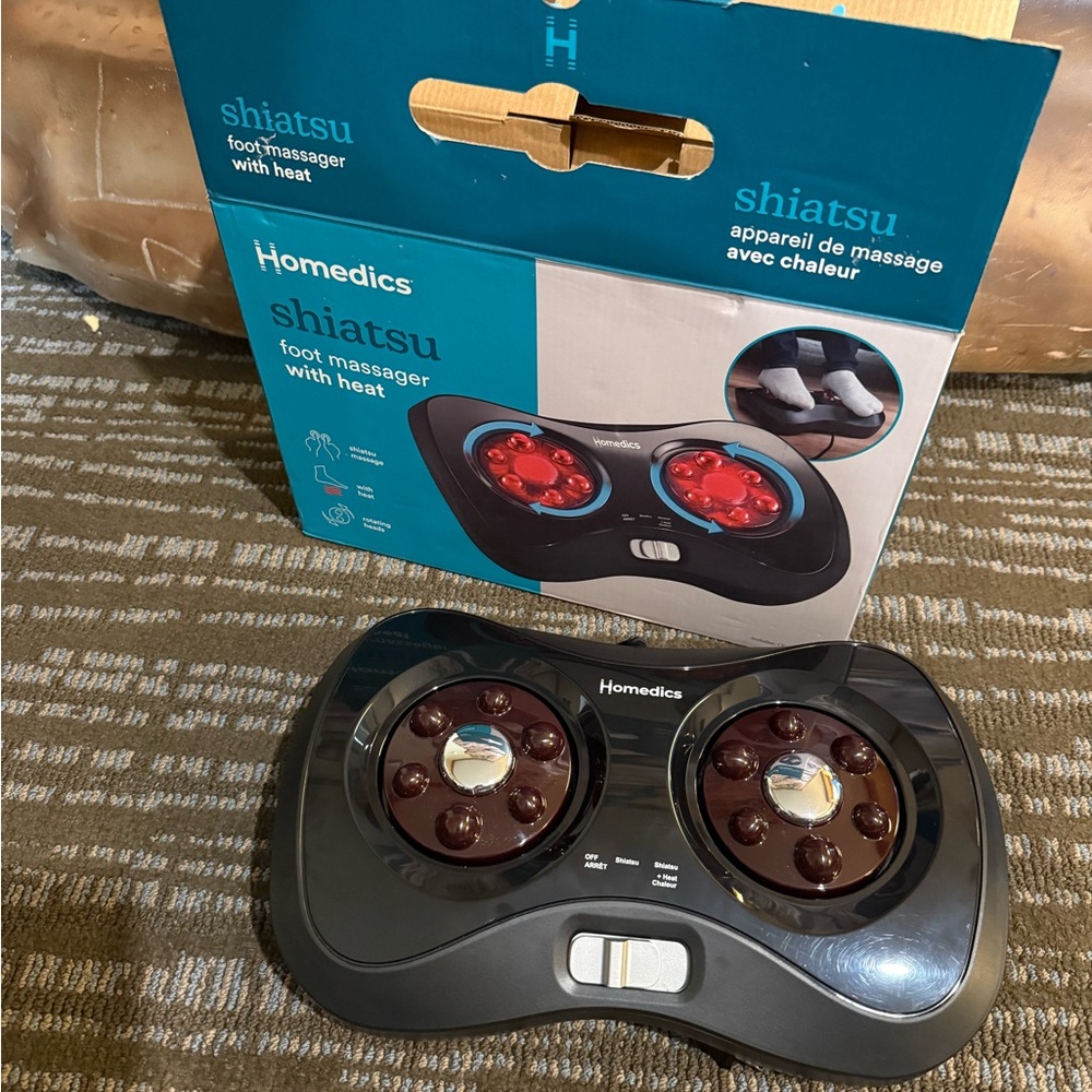 Homedics Black Shiatsu Foot Massager with Red Nodes and heat cycle